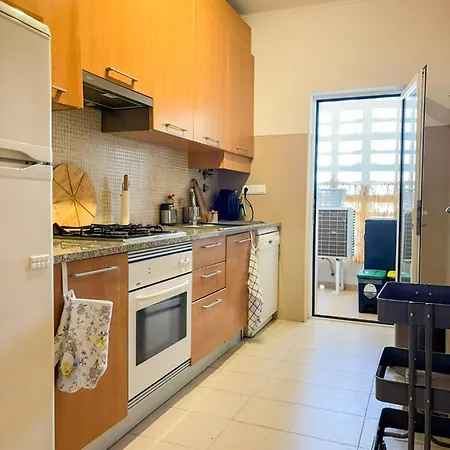 Sunny T2 By Yha Apartment Conceição